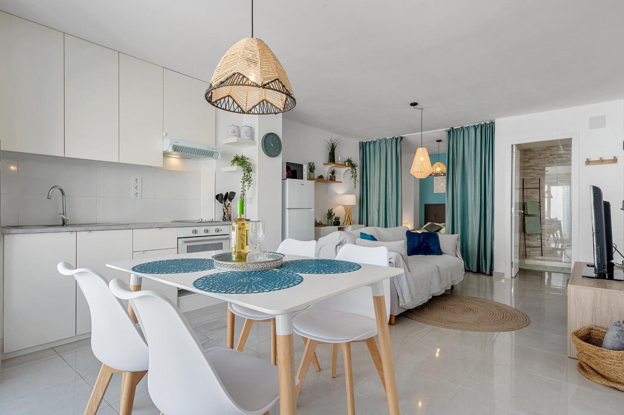 Casa Amorosa Apartment With Pool - Close To Beach, City Centre And Bus Station Torrevieja Buitenkant foto