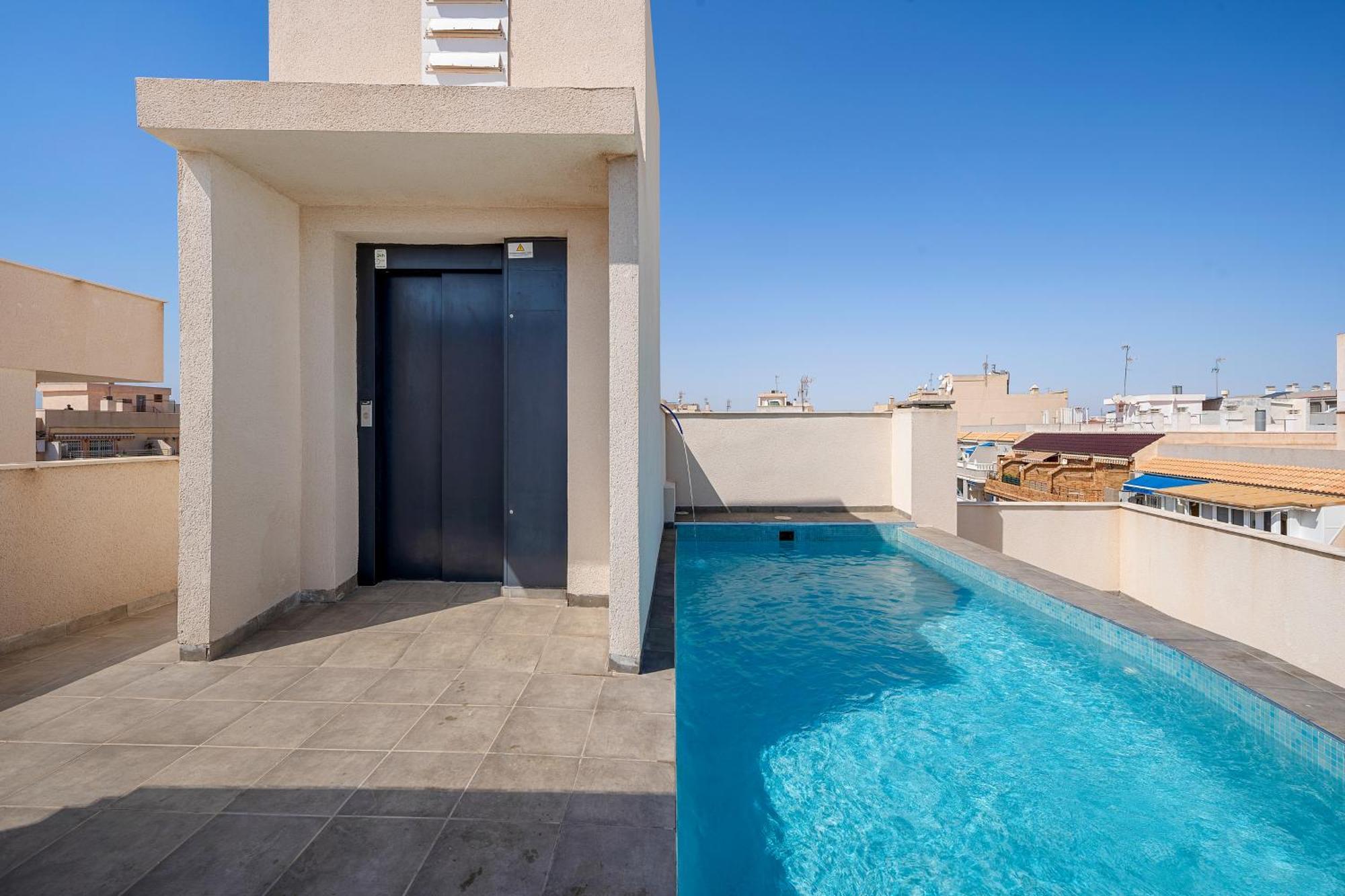 Casa Amorosa Apartment With Pool - Close To Beach, City Centre And Bus Station Torrevieja Buitenkant foto